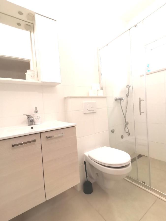 Superior Apt, 4 Rooms, 4 Bathrooms Promajna Esterno foto
